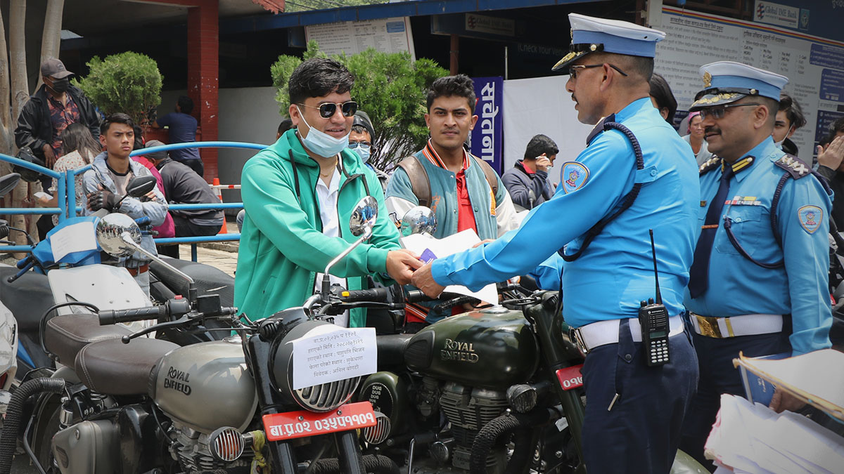 हराएका २३ मोटरसाइकल धनीलाई हस्तान्तरण